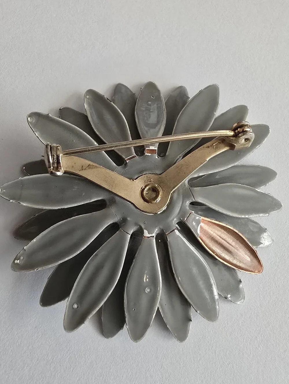 Vintage flower brooch tone floral pin enamel grey gray